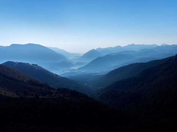 haze over abruzzo mountains