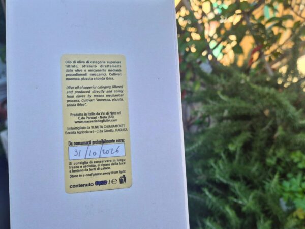 italian olive oil label example