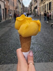 gelato soothes a sore throat