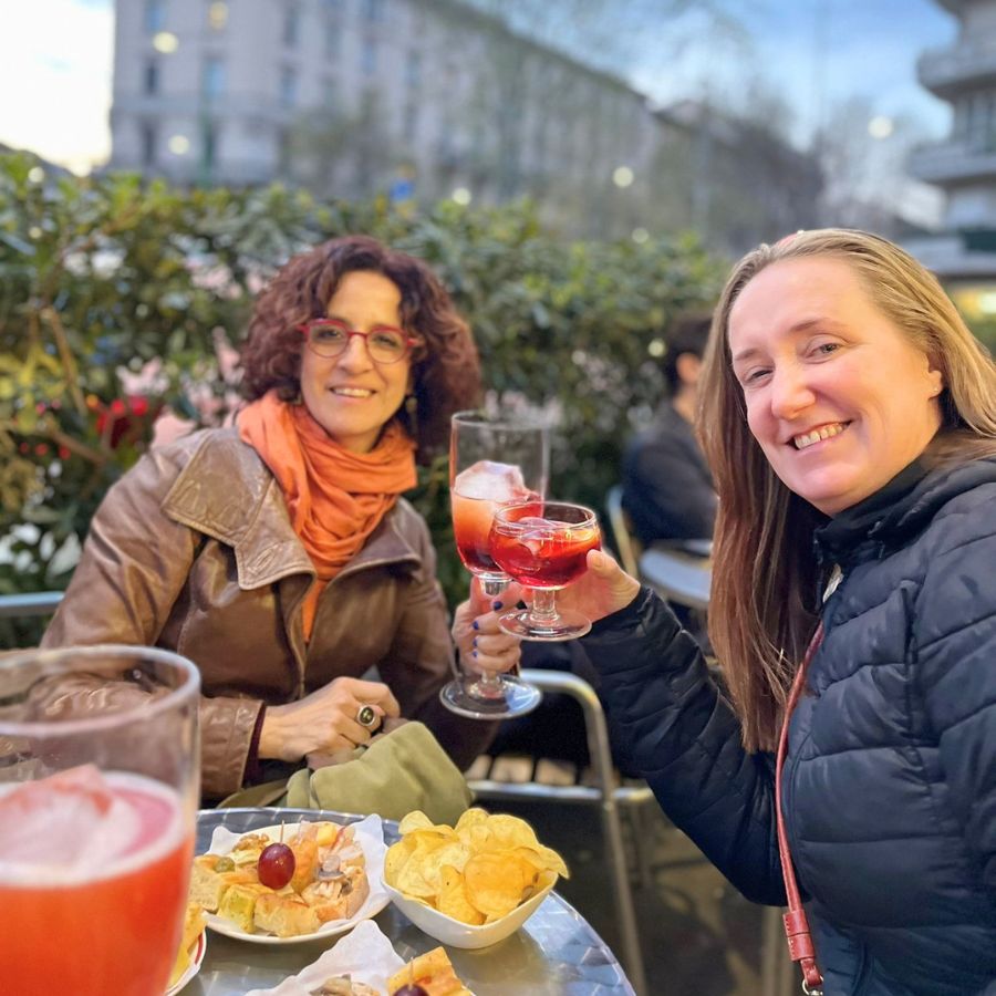 welcome to milan gina and carolyn enjoying aperitivo